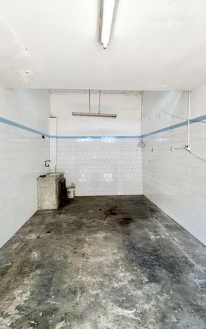 Casa à venda com 130m², 2 quartos e 1 vaga Casa à venda com 130m², 2 quartos e 1 vagaGaragem