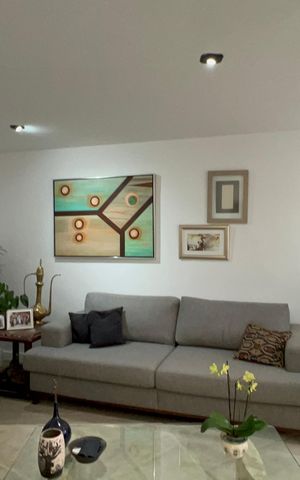 Casa à venda com 300m², 4 quartos e 3 vagas Casa à venda com 300m², 4 quartos e 3 vagasSala 2