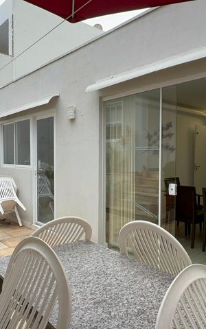 Casa à venda com 300m², 4 quartos e 3 vagas Casa à venda com 300m², 4 quartos e 3 vagasQuintal