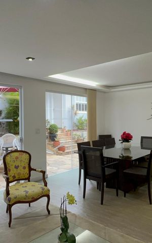Casa à venda com 300m², 4 quartos e 3 vagas Casa à venda com 300m², 4 quartos e 3 vagasSala 2