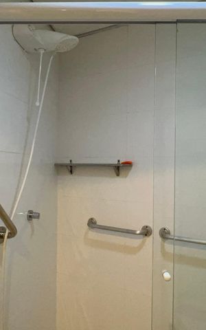 Casa à venda com 300m², 4 quartos e 3 vagas Casa à venda com 300m², 4 quartos e 3 vagasBanheiro da Suíte 1
