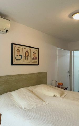 Casa à venda com 300m², 4 quartos e 3 vagas Casa à venda com 300m², 4 quartos e 3 vagasSuíte 2