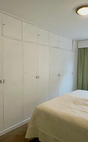 Casa à venda com 300m², 4 quartos e 3 vagas Casa à venda com 300m², 4 quartos e 3 vagasSuíte 2
