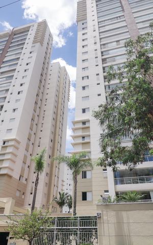 Apartamento à venda com 180m², 3 quartos e 3 vagas Apartamento à venda com 180m², 3 quartos e 3 vagasFachada