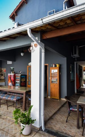 Casa de condomínio à venda com 132m², 3 quartos e 4 vagas Casa de condomínio à venda com 132m², 3 quartos e 4 vagasÁrea gourmet