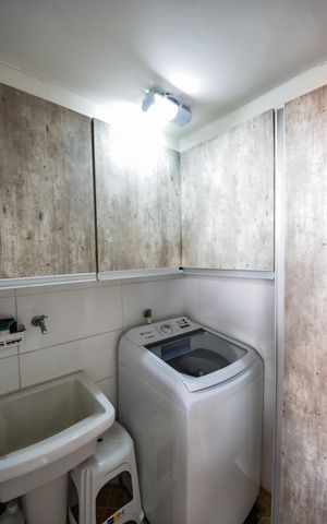 Casa de condomínio à venda com 132m², 3 quartos e 4 vagas Casa de condomínio à venda com 132m², 3 quartos e 4 vagasÁrea de Serviço