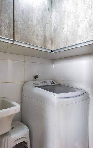 Casa de condomínio à venda com 132m², 3 quartos e 4 vagas Casa de condomínio à venda com 132m², 3 quartos e 4 vagasÁrea de Serviço