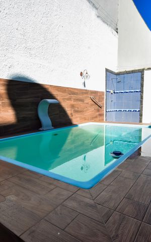 Casa de condomínio à venda com 132m², 3 quartos e 4 vagas Casa de condomínio à venda com 132m², 3 quartos e 4 vagasÁrea comum - Piscina