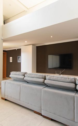 Casa para alugar com 112m², 2 quartos e 4 vagas Casa para alugar com 112m², 2 quartos e 4 vagasSala