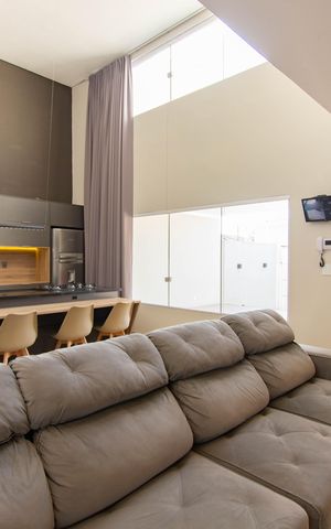 Casa para alugar com 112m², 2 quartos e 4 vagas Casa para alugar com 112m², 2 quartos e 4 vagasSala