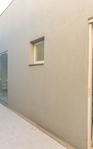 Casa para alugar com 112m², 2 quartos e 4 vagas Casa para alugar com 112m², 2 quartos e 4 vagasVaranda do quarto 2