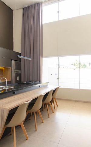 Casa para alugar com 112m², 2 quartos e 4 vagas Casa para alugar com 112m², 2 quartos e 4 vagasSala