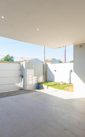 Casa para alugar com 112m², 2 quartos e 4 vagas Casa para alugar com 112m², 2 quartos e 4 vagasÁrea comum