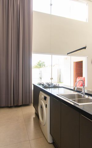 Casa para alugar com 112m², 2 quartos e 4 vagas Casa para alugar com 112m², 2 quartos e 4 vagasCozinha