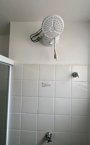 Apartamento à venda com 55m², 2 quartos e 1 vaga Apartamento à venda com 55m², 2 quartos e 1 vagaBanheiro