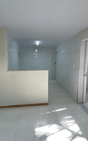 Casa para alugar com 77m², 2 quartos e 1 vagaSala