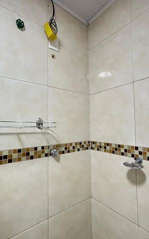 Casa para alugar com 77m², 2 quartos e 1 vagaBanheiro