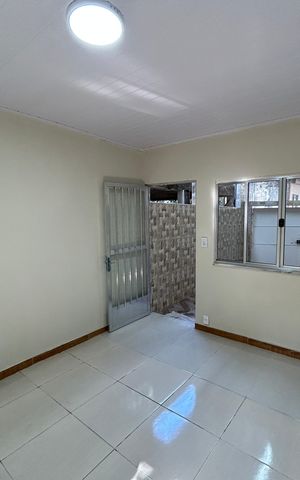 Casa para alugar com 77m², 2 quartos e 1 vagaSala