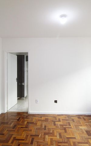 Apartamento à venda com 77m², 2 quartos e sem vagaSala