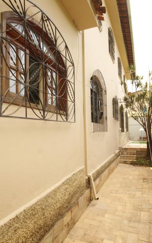 Casa à venda com 252m², 4 quartos e 3 vagasÁrea comum
