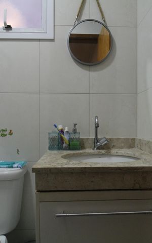 Casa à venda com 125m², 3 quartos e 2 vagasBanheiro