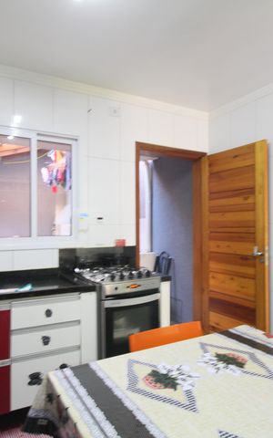 Casa à venda com 125m², 3 quartos e 2 vagasCozinha