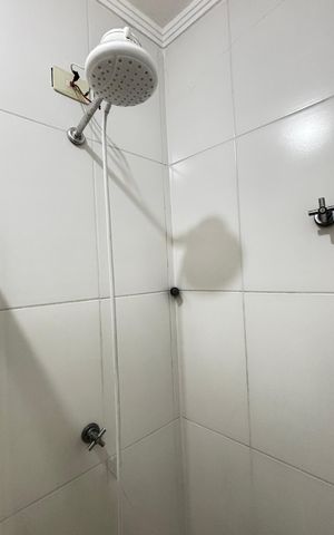 Apartamento à venda com 48m², 2 quartos e 1 vaga Apartamento à venda com 48m², 2 quartos e 1 vagaBanheiro da Suíte