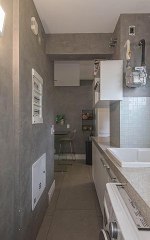 Apartamento à venda com 126m², 3 quartos e 4 vagas Apartamento à venda com 126m², 3 quartos e 4 vagasLavanderia