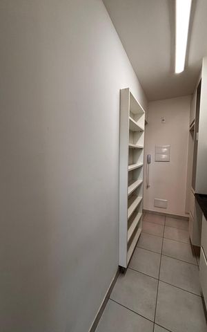 Apartamento para alugar com 70m², 2 quartos e 2 vagas Apartamento para alugar com 70m², 2 quartos e 2 vagasCozinha