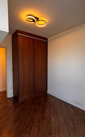 Apartamento para alugar com 70m², 2 quartos e 2 vagas Apartamento para alugar com 70m², 2 quartos e 2 vagasQuarto