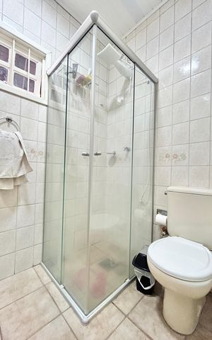 Casa para alugar com 110m², 2 quartos e 1 vaga Casa para alugar com 110m², 2 quartos e 1 vagaBanheiro