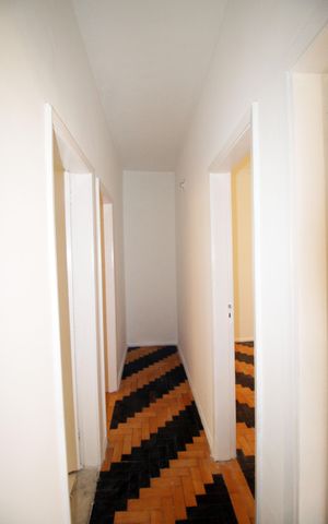 Apartamento à venda com 67m², 2 quartos e sem vagaCorredor