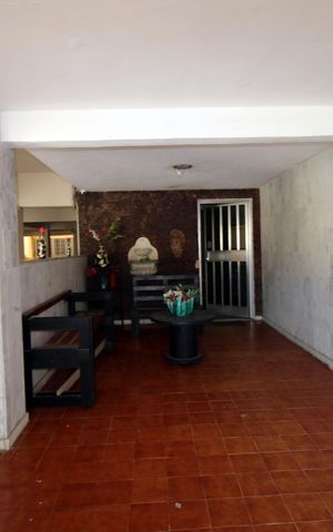 Apartamento à venda com 67m², 2 quartos e sem vagaÁrea comum - Hall de entrada