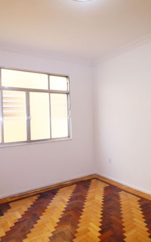 Apartamento à venda com 67m², 2 quartos e sem vagaSala