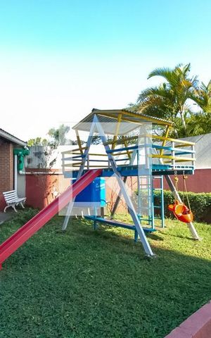 Apartamento à venda com 84m², 3 quartos e 2 vagas Apartamento à venda com 84m², 3 quartos e 2 vagasÁrea comum - Playground