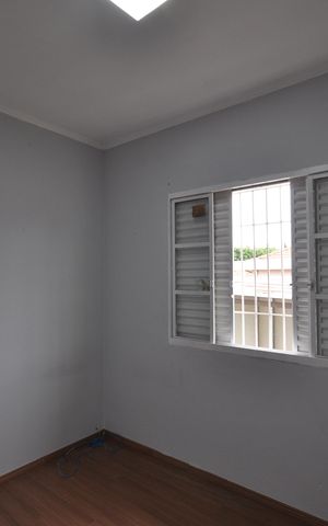 Casa à venda com 217m², 3 quartos e 2 vagasQuarto 