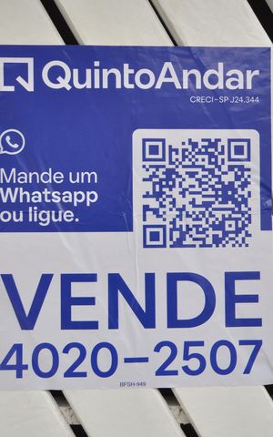 Casa à venda com 217m², 3 quartos e 2 vagasPlaca
