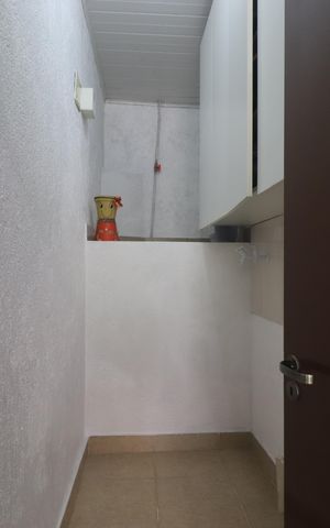 Casa à venda com 140m², 3 quartos e 2 vagasDespensa