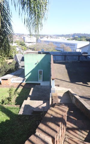 Casa à venda com 140m², 3 quartos e 2 vagasEntrada
