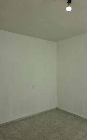 Casa à venda com 50m², 1 quarto e sem vagaSala