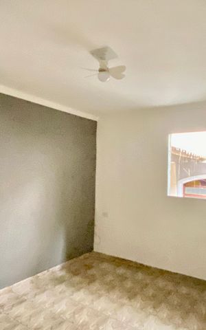 Casa para alugar com 26m², 1 quarto e sem vaga Casa para alugar com 26m², 1 quarto e sem vagaSala/Quarto