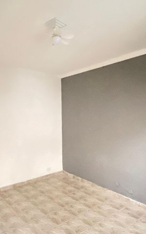 Casa para alugar com 26m², 1 quarto e sem vaga Casa para alugar com 26m², 1 quarto e sem vagaSala/Quarto