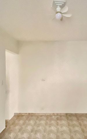 Casa para alugar com 26m², 1 quarto e sem vaga Casa para alugar com 26m², 1 quarto e sem vagaSala/Quarto