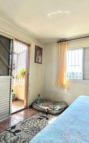 Casa à venda com 180m², 3 quartos e 2 vagas Casa à venda com 180m², 3 quartos e 2 vagasQuarto 1