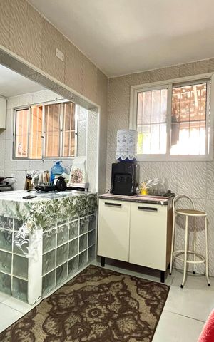 Casa à venda com 180m², 3 quartos e 2 vagas Casa à venda com 180m², 3 quartos e 2 vagasCozinha
