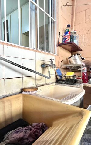 Casa à venda com 180m², 3 quartos e 2 vagas Casa à venda com 180m², 3 quartos e 2 vagasÁrea de Serviço