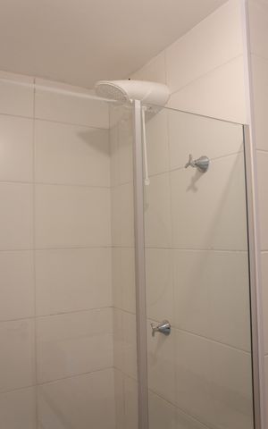 Apartamento para alugar com 28m², 1 quarto e sem vaga Apartamento para alugar com 28m², 1 quarto e sem vagaBanheiro da Suíte