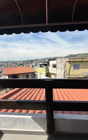 Casa à venda com 240m², 3 quartos e 1 vaga Casa à venda com 240m², 3 quartos e 1 vagaSacada da Suíte