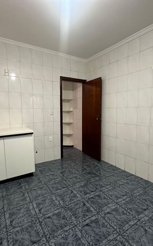 Casa à venda com 240m², 3 quartos e 1 vaga Casa à venda com 240m², 3 quartos e 1 vagaCozinha