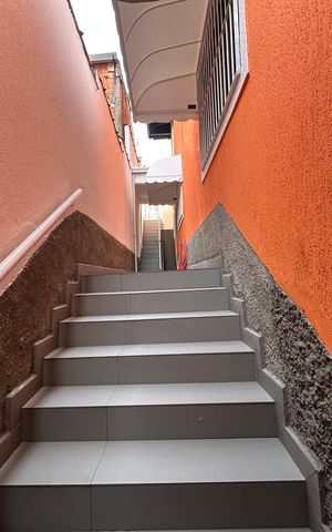 Casa à venda com 240m², 3 quartos e 1 vaga Casa à venda com 240m², 3 quartos e 1 vagaQuintal